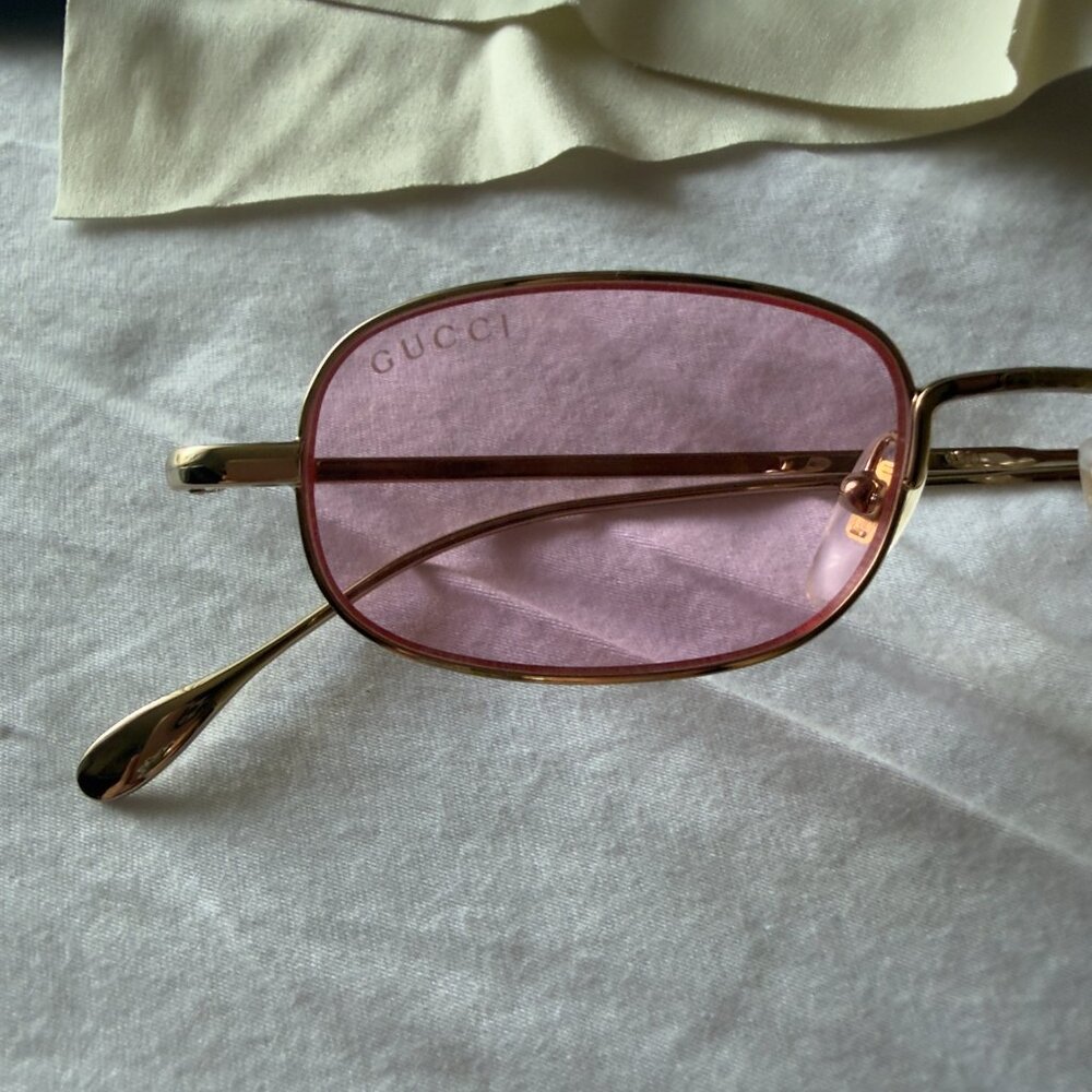Authentic Gucci Pink Rectangular Sunglasses - Picture 12 of 12